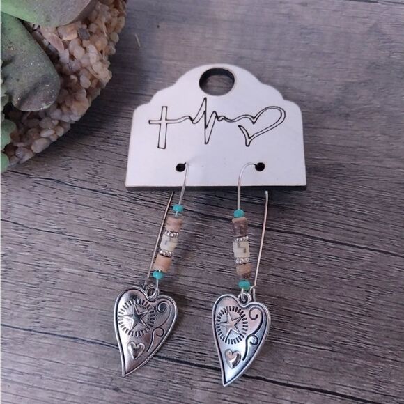 5 for $25 Teal Heart ♥️ Drops 💦 - Picture 3 of 4